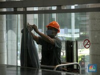 Plafon Gedung Bursa Efek Indonesia Kembali Rubuh