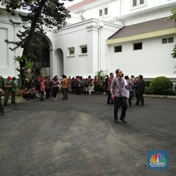 Istana Buka Suara Soal Anjloknya Saham RI