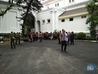 Istana Buka Suara Soal Anjloknya Saham RI