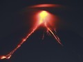 FOTO: Filipina Evakuasi Warga Jelang Letusan Gunung Mayon