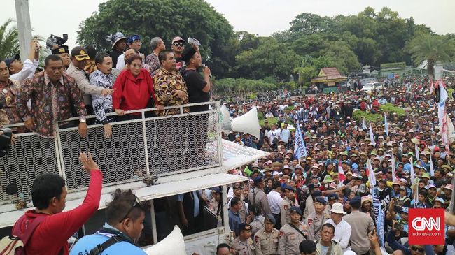 Demonstrasi Cantrang Diakhiri Sorak Bahagia Nelayan