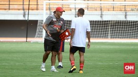Gomes Mundur dari Posisi Pelatih Madura United