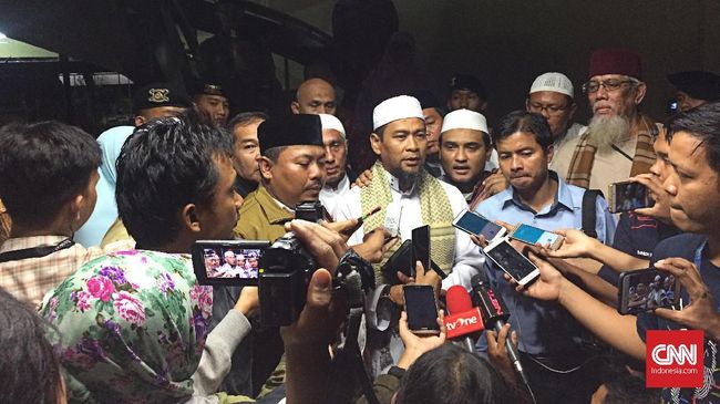 Bisa Dakwah Lagi, Ustaz Zulkifli Sebut Polisi Bukan Musuh