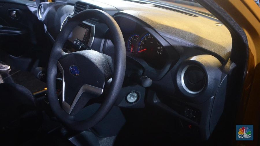 Datsun CROSS merupakan model ketiga yang diperkenalkan oleh brand ini di Indonesia dan model baru keenam di dunia.