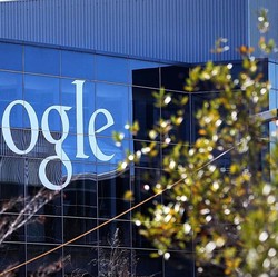 Anda Dipantau Google 24 Jam, Begini Cara Menghentikannya