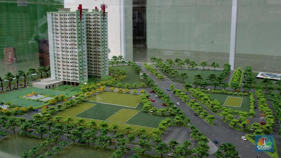 Banyak warga sekitar antusias melihat rumah DP Rp 0 yang sudah diresmikan pembangunannya oleh Gubernur DKI Jakarta Anies Baswedan