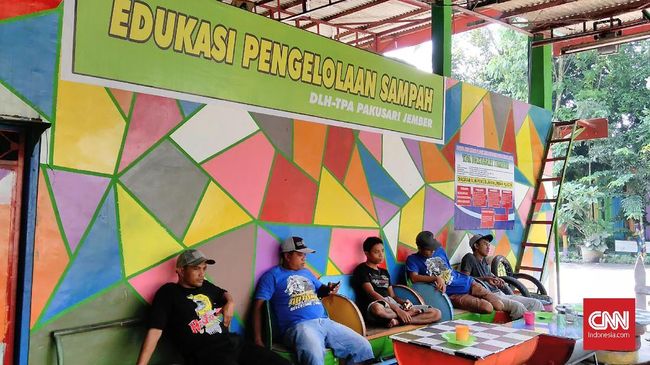 Tumpukan Sampah Di Tpa Pakusari Jember Jadi Objek Wisata Tumpukan Sampah Di Tpa Pakusari Jember Jadi Objek Wisata