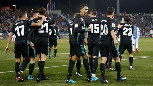 Varane: Lebih Baik Bermain Buruk dan Menang
