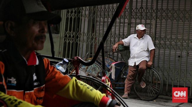Bikin Macet dan Dikayuh Manusia, Alasan Warga Tolak Becak