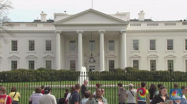 Aduh! Mr Trump Tarif Gak Mempan, Defisit AS Tembus Rp 4.770 T