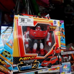 Kartu dan Gundu Masuk Barang Impor yang Banjiri Pasar RI