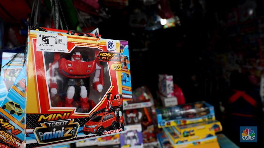 Mainan Impor menguasai 60% - 65% pasar di dalam negeri, mulai dari kelereng hingga ice skate dijual di Indonesia.