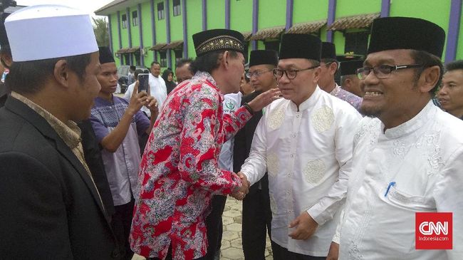Zulkifli Hasan Masih Enggan Sebut Nama Parpol Pendukung LGBT