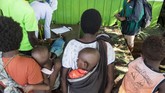 Dinas Kesehatan Papua menyatakan, cakupan imunisasi campak di Kabupaten Asmat menurun drastis dalam kurun waktu dua tahun terakhir. (Antara/M Agung Rajasa)