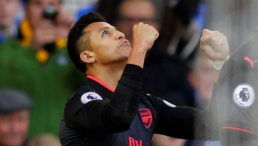 Tingginya gaji Sanchez dikhawatirkan dapat memicu kecemburuan di kamar ganti Old Trafford.