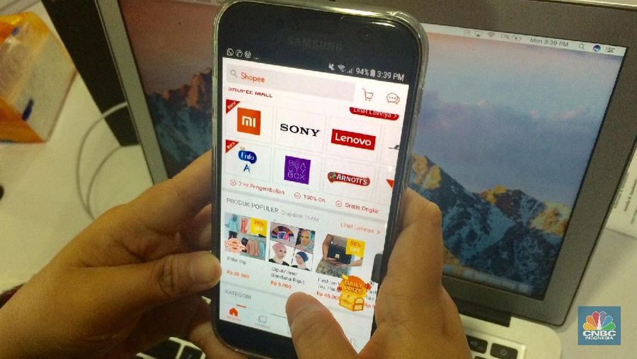 Barang yang dijual toko online berasal dari toko offline.