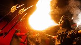 Namun, di abad pertengahan, Gereja Katolik Spanyol mengadopsi pertunjukkan tersebut dan diselipkan dalam kegiatan keagamaan. (AFP PHOTO / JAIME REINA)