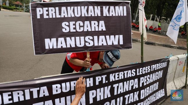 Eks Karyawan BUMN Ngadu ke DPR Gajinya 13 Tahun Gak Dibayar