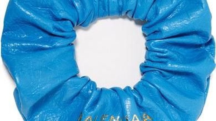 Astaga, Balenciaga Jual Ikat Rambut Rp 2,6 Juta!