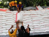 Banjir Impor Gula, Kedelai, Jagung, dan Daging di Februari