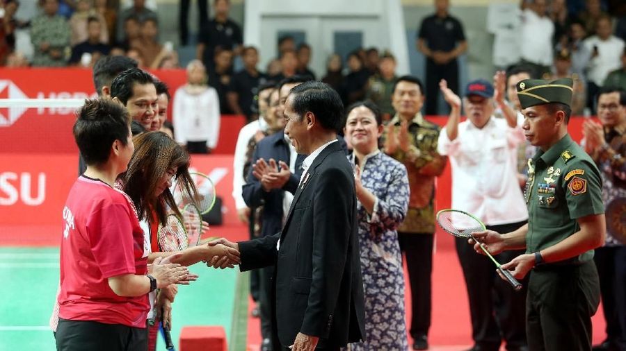 Presiden Joko Widodo meresmikan renovasi Istora Senayan, Jakarta.