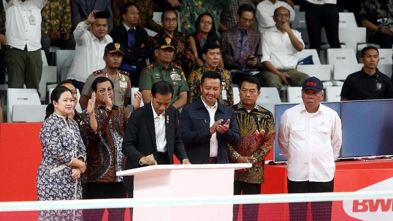 Presiden Joko Widodo meresmikan renovasi Istora Senayan, Jakarta.