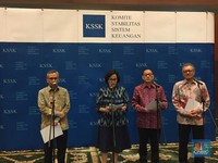 Risiko dan Tantangan Indonesia 2018 Menurut Regulator Ekonomi