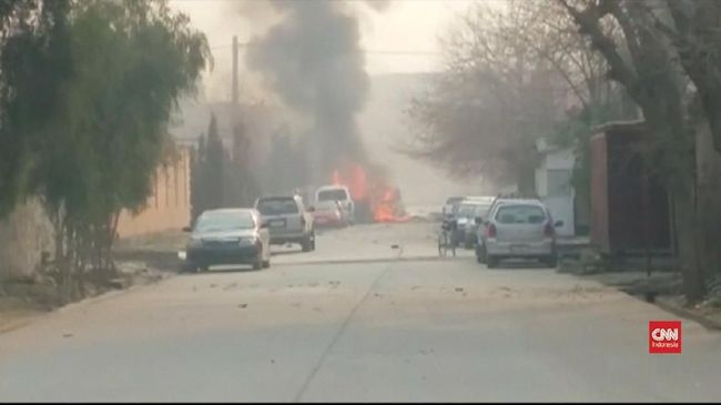 Serangan Bom Mobil Tewaskan Delapan Pasukan Afghanistan