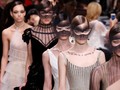 Feminisme, Surealisme, dan Haute Couture Dior