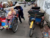 Tukang Becak Mendadak Jadi OKB, Menang Undian Rp 100 M