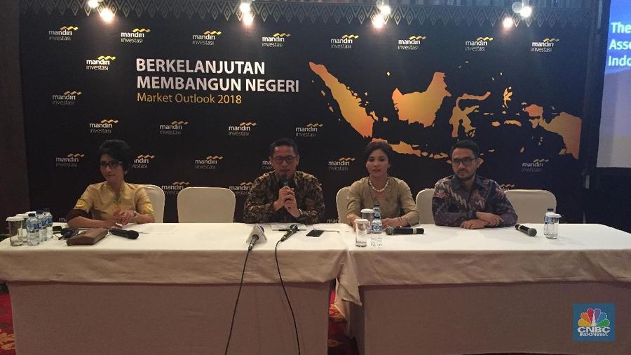 PT Mandiri Manajemen Investasi menempati posisi teratas di industri pengelolaan investasi, baik dari dana kelolaan reksa dana maupun dana kelolaan.