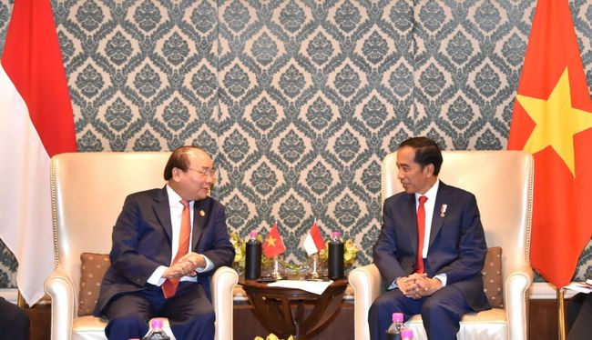 Bertemu PM Vietnam, Jokowi Protes Proteksionisme Otomotif