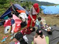 FOTO: Kala Kebun Teh Jadi Tempat Mengungsi dari Gempa