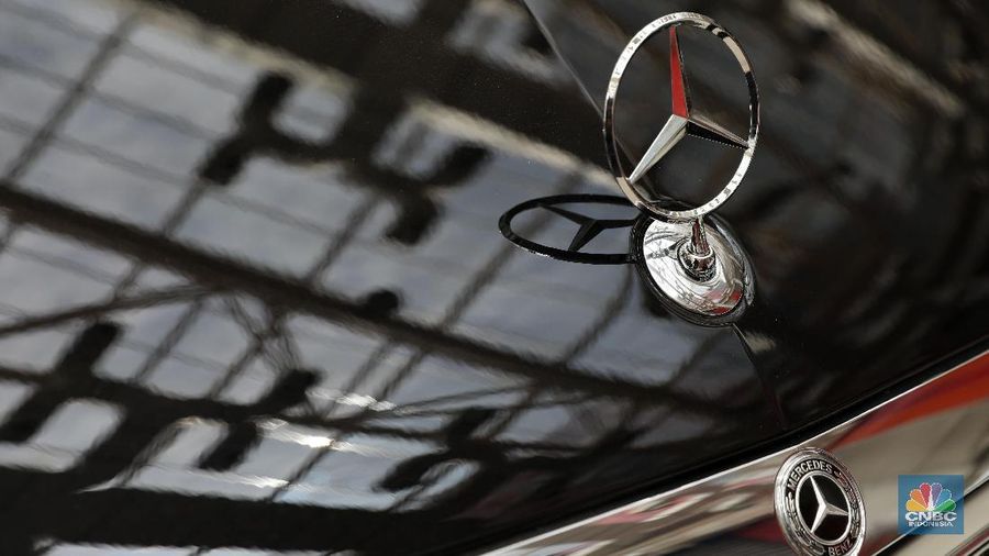 Beberapa deretan mobil mewah dimiliki oleh para anggota DPR yang baru. Simak ulasannya seperti dikutip dari detikcom.