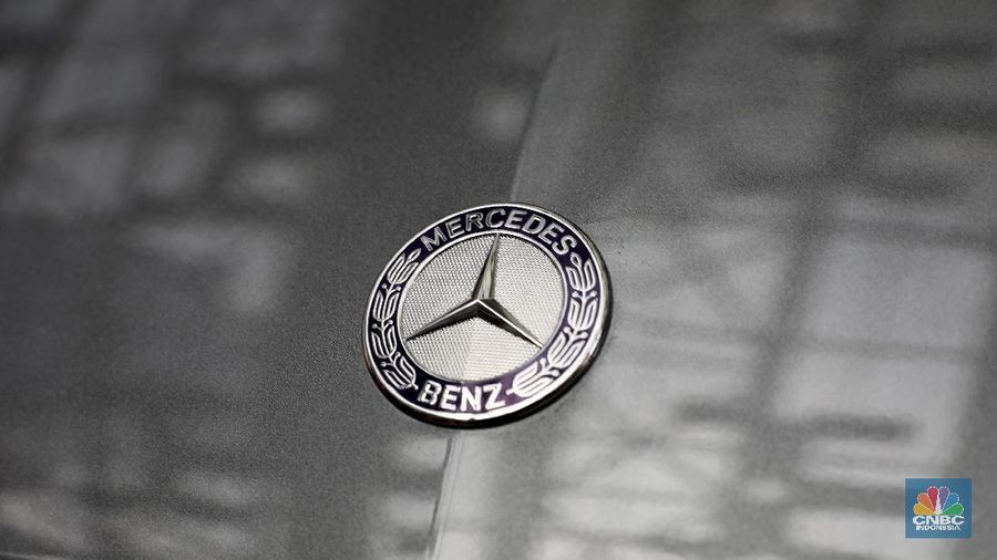 Beberapa deretan mobil mewah dimiliki oleh para anggota DPR yang baru. Simak ulasannya seperti dikutip dari detikcom.