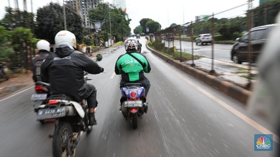 OJK mengumumkan sejumlah nama perusahaan pembiayaan (multifinance) yang secara resmi sudah mengikuti arahan.
