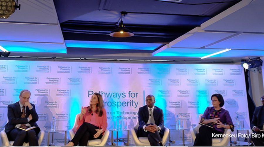 Menteri Keuangan Sri Mulyani Indrawati, bersama Melinda Gates, meluncurkan program Pathway for Prosperity.