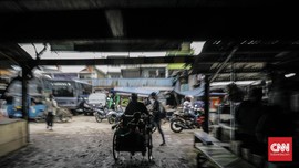Sandi Belum Bisa Pastikan Payung Hukum Becak