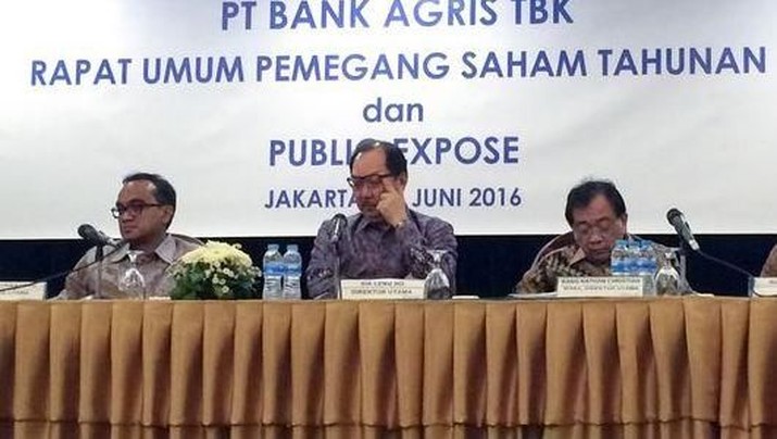 PT Dian Intan Perkasa menguasai Bank Agris tahun 2007 kemudian melepasnya pada tahun 2018.
