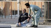 Kedutaan Besar RI di Kabul, Afghanistan memastikan tak ada WNI yang menjadi korban dalam serangan tersebut. Dari 30 WNI di Afghanistan, 28 di antaranya berada di Kabul dan bekerja di berbagai lembaga internasional. (REUTERS/Omar Sobhani)