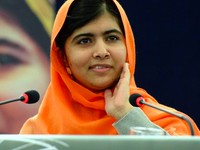 Masih Ingat Malala? Kini Lulus Oxford & Ingin Rebahan Dulu..