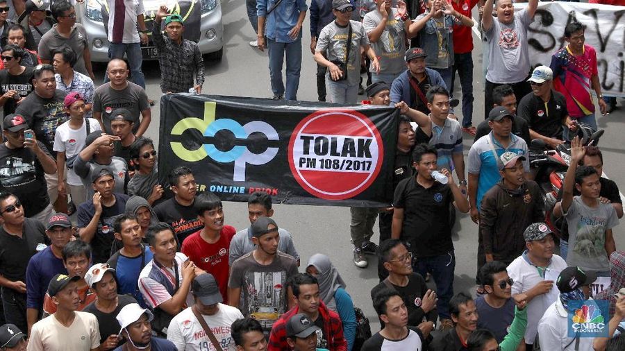 Para pendemo ini diwakili oleh 15 orang pengemudi driver online.
