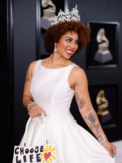 Pakai Gaun Gambar Janin, Joy Villa Curi Perhatian di Red Carpet Grammy Awards Pakai Gaun Gambar Janin, Joy Villa Curi Perhatian di Red Carpet Grammy Awards