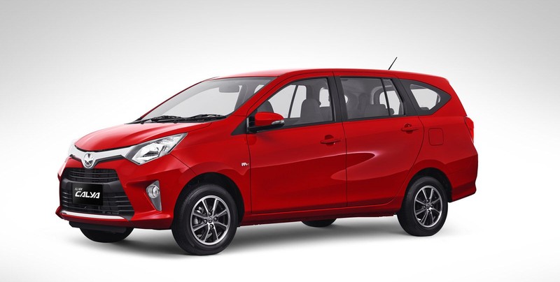 Deretan Mobil mewah dan termahal mejeng di Indonesia Internasional Motor Show. (CNBC indonesia/Muhammad Sabki)