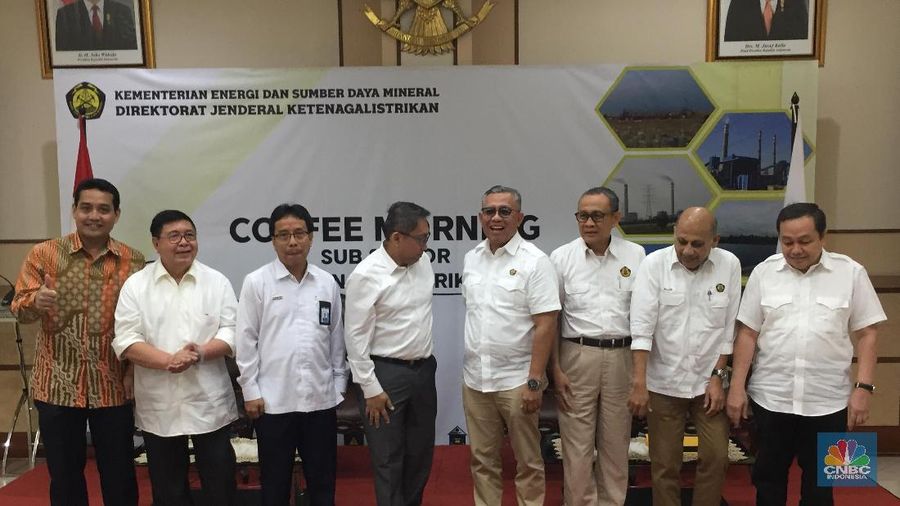 Peraturan Menteri (Permen) ESDM 2/2018 tentang pemberlakuan wajib Standar Nasional Indonesia (SNI) di bidang ketenagalistrikan.