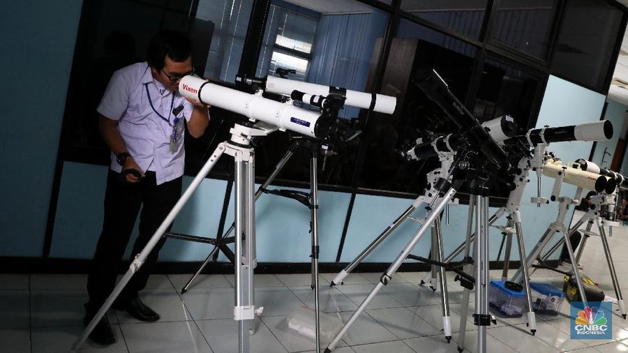 Persiapan fenomena langka Super Blue Blood Moon atau Supermoon yang bertepatan dengan Gerhana Bulan Total pada 31 Januari 2018.