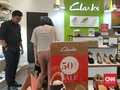 Jelang Tutup Lapak, Gerai Sepatu Clarks Diskon 'Gede-gedean'