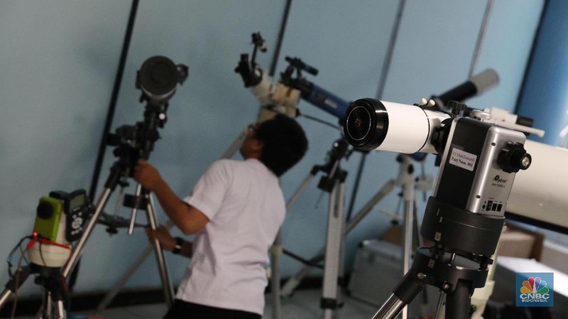 Persiapan fenomena langka Super Blue Blood Moon atau Supermoon yang bertepatan dengan Gerhana Bulan Total pada 31 Januari 2018.