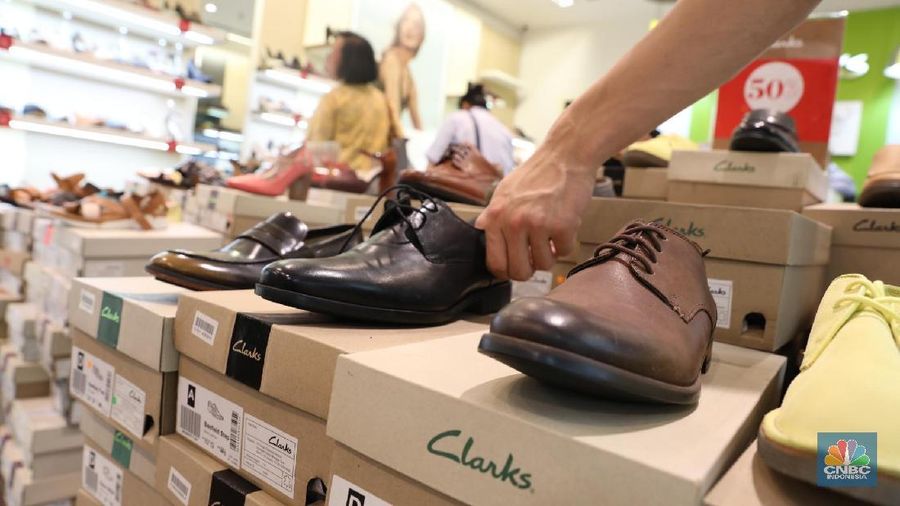 Penjualan menurun sejak 2016, Clarks tutup semua gerainya hingga pertengahan tahun