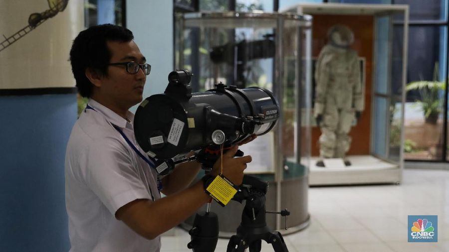 Persiapan fenomena langka Super Blue Blood Moon atau Supermoon yang bertepatan dengan Gerhana Bulan Total pada 31 Januari 2018.